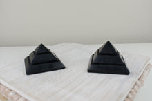 Load image into Gallery viewer, Shungite Pyramids