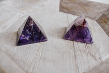 Load image into Gallery viewer, Amethyst Pyramids