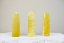 Load image into Gallery viewer, Lemon Calcite