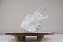 Load image into Gallery viewer, Quartz Healing Stone